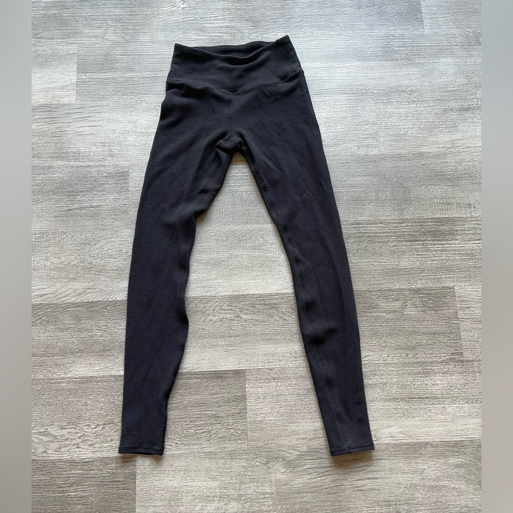 ALO YOGA LEGGINGS